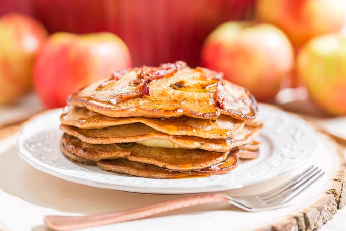 Fluffy Grain-Free Apple Pie Pancakes: Easy Recipe for Weekend Brunch